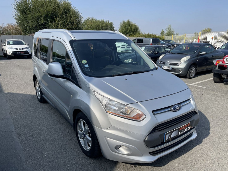 Photo 26 de l'offre de FORD TOURNEO CONNECT 1.6 TDCI 115CH TITANIUM à 14900€ chez Avenue de l'auto