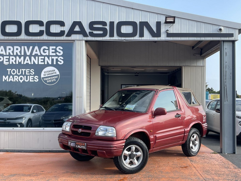 Photo 1 de l'offre de SUZUKI GRAND VITARA CAB 1.6 STANDARD à 10900€ chez Avenue de l'auto