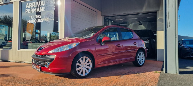 Peugeot 207 1.6 THP 16V FELINE 5P Essence ROUGE Occasion à vendre