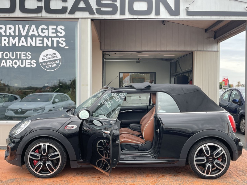 Photo 3 de l'offre de MINI CABRIO JOHN COOPER WORKS 231CH BVAS à 31900€ chez Avenue de l'auto