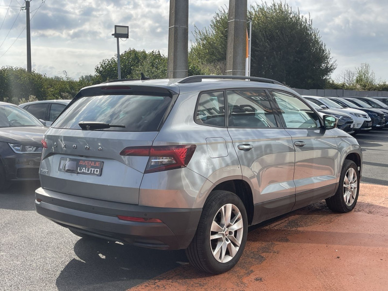 Photo 5 de l'offre de SKODA KAROQ 1.6 TDI 116CH SCR BUSINESS DSG EURO6D-T à 20790€ chez Avenue de l'auto