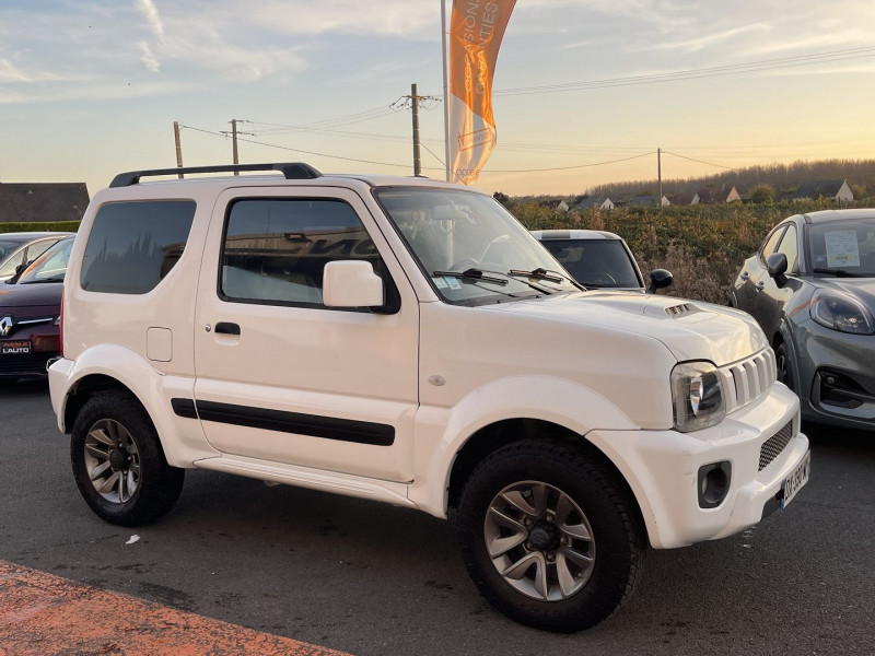 Photo 13 de l'offre de SUZUKI JIMNY 1.3 VVT 85CH JLX à 16900€ chez Avenue de l'auto