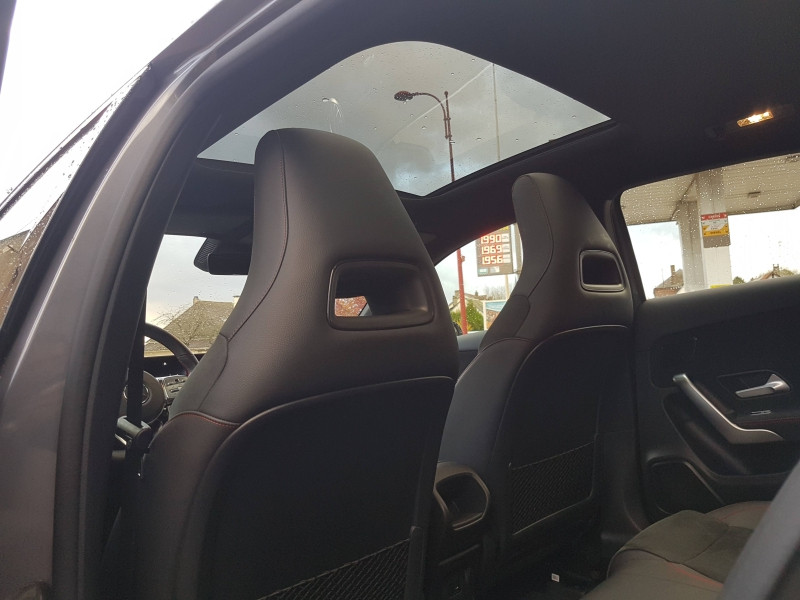 Photo 11 de l'offre de MERCEDES-BENZ Classe A 250 e 160+102ch AMG Line 8G-DCT 8cv à 34900€ chez Garage Leroyer