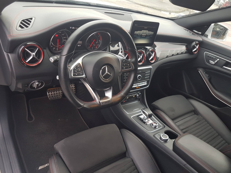 Photo 7 de l'offre de MERCEDES-BENZ CLA Shooting Brake 45 AMG 381ch 4Matic Speedshift DCT à 36900€ chez Garage Leroyer