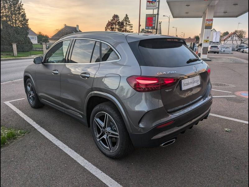 Photo 4 de l'offre de MERCEDES-BENZ GLA 250 e 218ch AMG Line 8G-DCT à 54900€ chez Garage Leroyer