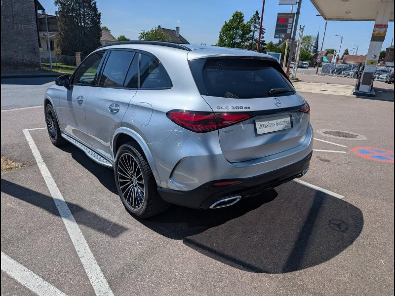 Photo 4 de l'offre de MERCEDES-BENZ GLC 300 de Hybrid 333ch AMG Line 4Matic 9G-Tronic à 67900€ chez Garage Leroyer