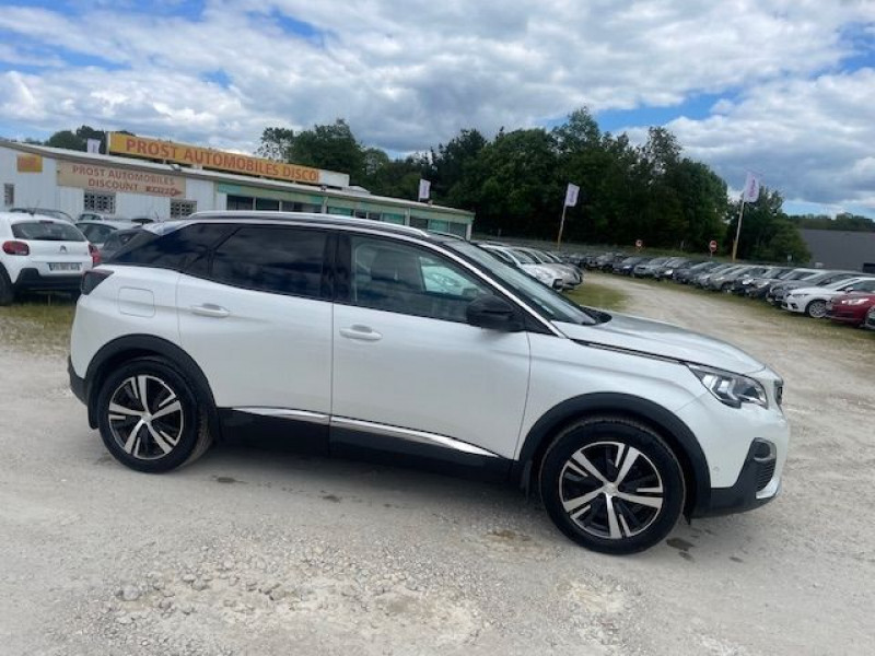 Photo 2 de l'offre de PEUGEOT 3008 1.2 PURETECH 130CV BVA ALLURE à 17980€ chez Prost automobiles discount