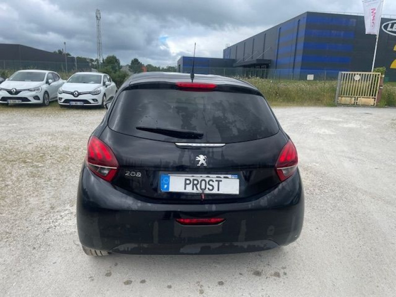 Photo 4 de l'offre de PEUGEOT 208 1.2 PURETECH 82CV STYLE à 10980€ chez Prost automobiles discount