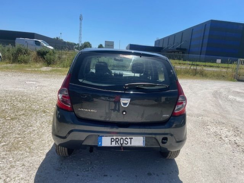 Photo 4 de l'offre de DACIA SANDERO 1.2 16V 75CV ESS/GPL AMBIANCE à 5600€ chez Prost automobiles discount