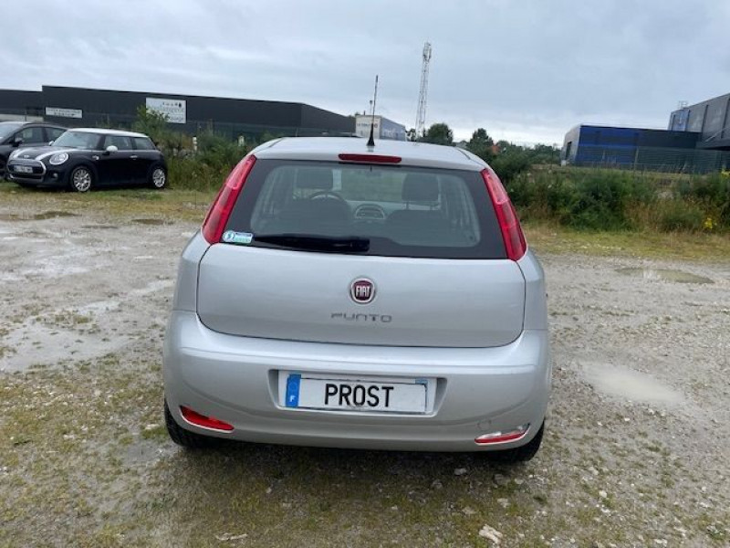 Photo 4 de l'offre de FIAT PUNTO 1.2  69CV EASY à 7980€ chez Prost automobiles discount