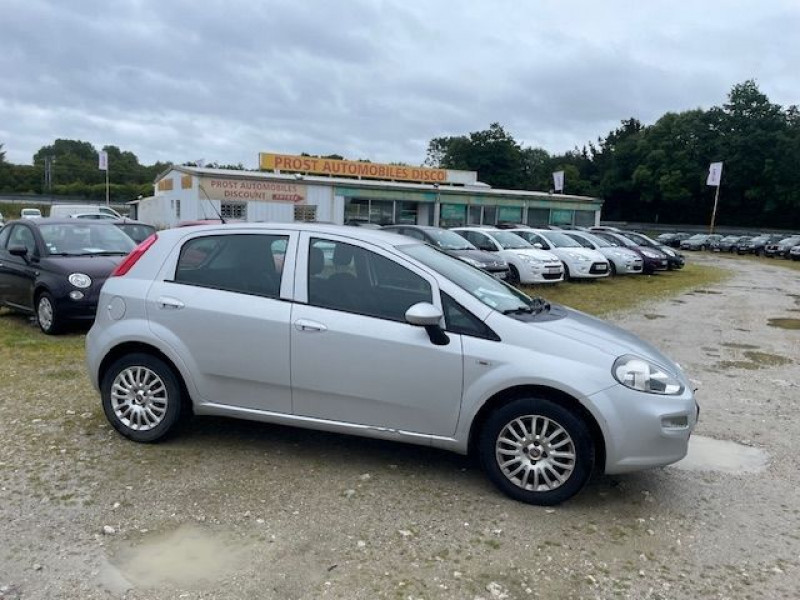 Photo 2 de l'offre de FIAT PUNTO 1.2  69CV EASY à 7980€ chez Prost automobiles discount