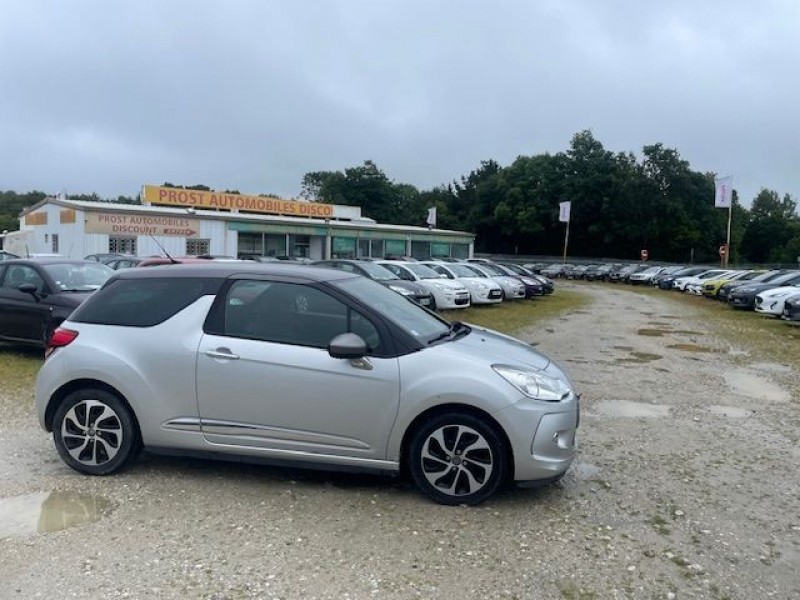 Photo 2 de l'offre de CITROEN DS3 1.6 E-HDI 90CV SO CHIC à 9500€ chez Prost automobiles discount