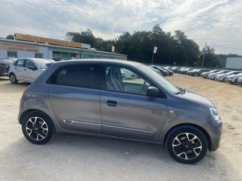 Photo 2 de l'offre de RENAULT TWINGO III 0.9 TCE 95CV INTENS à 10980€ chez Prost automobiles discount