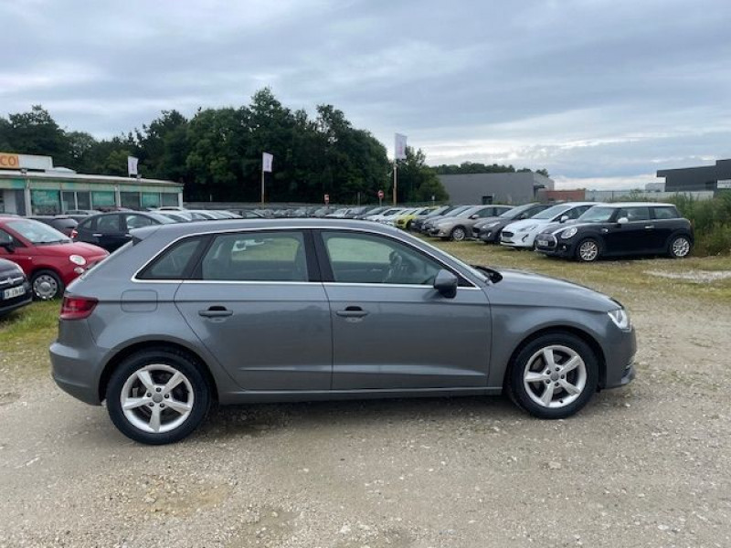 Photo 2 de l'offre de AUDI A3 SPORTBACK 1.6 TDI 110CV BV6 AMBIENTE à 16980€ chez Prost automobiles discount