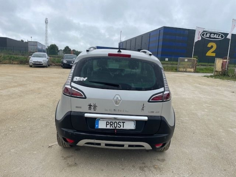 Photo 4 de l'offre de RENAULT SCENIC III XMOD 1.5 DCI 110CV BV6 ENERGY BOSE à 8980€ chez Prost automobiles discount