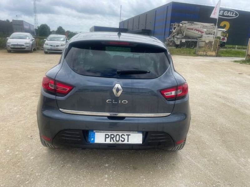 Photo 4 de l'offre de RENAULT CLIO IV 1.2 TCE 120CV BV6 ENERGY LIMITED à 10980€ chez Prost automobiles discount