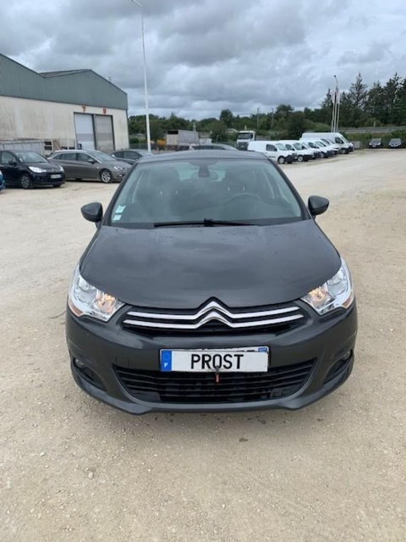 Photo 3 de l'offre de CITROEN C4 II 1.2 PURETECH 130CV BV6 MILLENIUM à 8700€ chez Prost automobiles discount