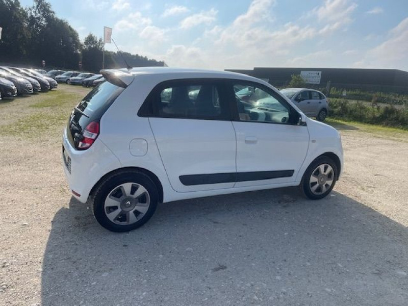 Photo 2 de l'offre de RENAULT TWINGO III 1.0 SCE 70CV ZEN à 8980€ chez Prost automobiles discount