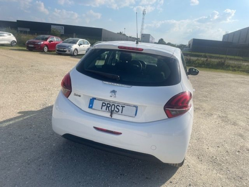 Photo 4 de l'offre de PEUGEOT 208 1.6 BLUEHDI 75CV ACTIVE à 8980€ chez Prost automobiles discount