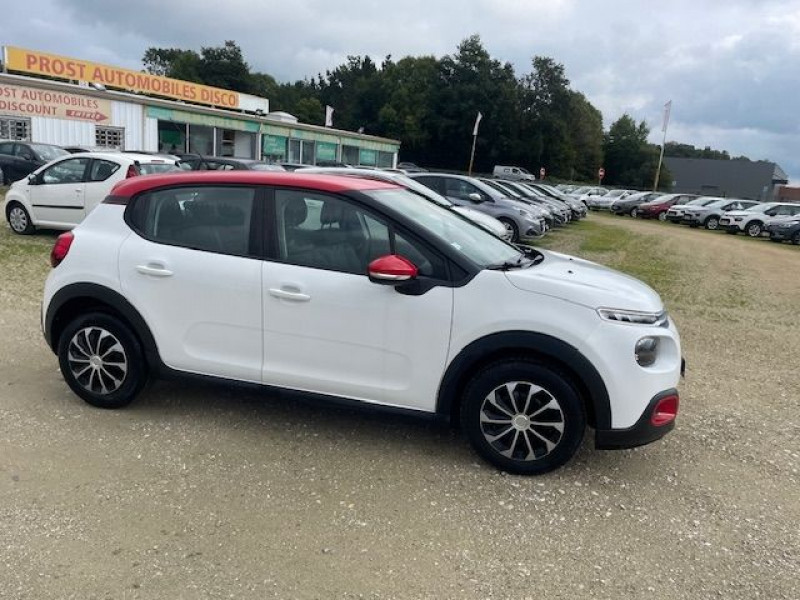 Photo 2 de l'offre de CITROEN C3 III 1.2 PURETECH 82CV FEEL à 7980€ chez Prost automobiles discount