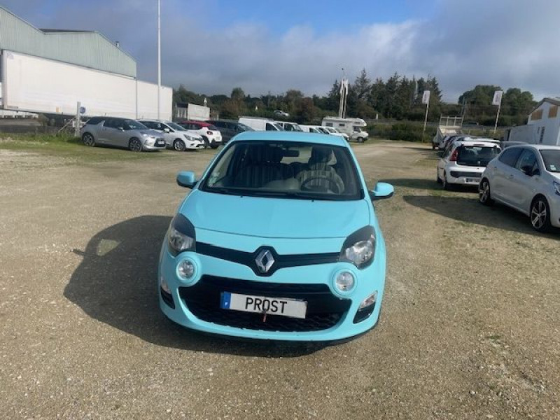 Photo 3 de l'offre de RENAULT TWINGO II 1.2 75CV DYNAMIQUE à 6500€ chez Prost automobiles discount