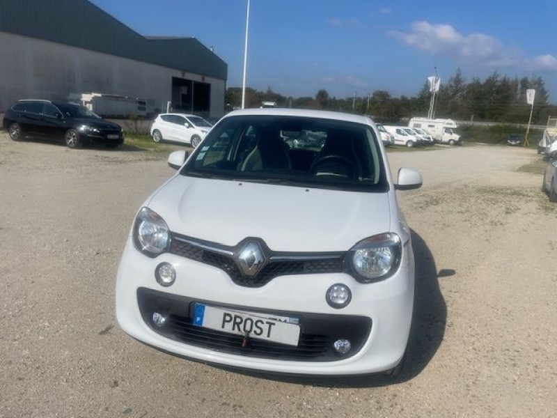 Photo 3 de l'offre de RENAULT TWINGO III 1.0 SCE 70CV INTENS à 8980€ chez Prost automobiles discount