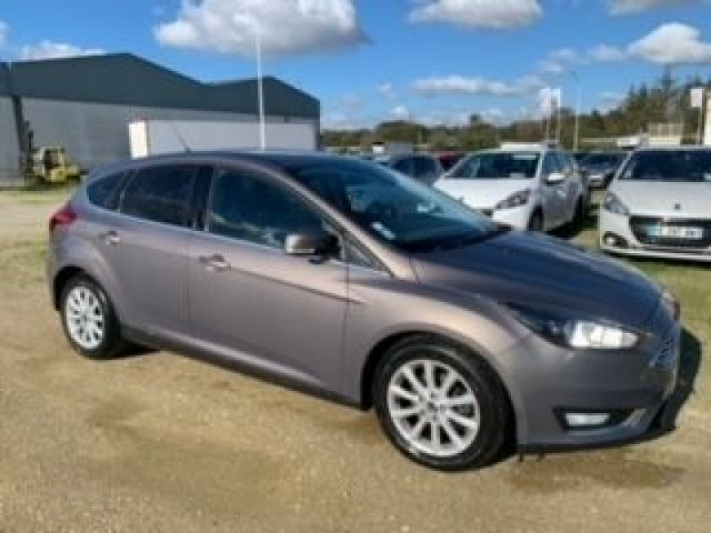 Ford FOCUS 1.0 ECOBOOST 125CV BV6 TITANIUM Essence GRIS F Occasion à vendre