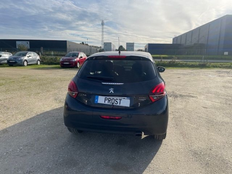 Photo 4 de l'offre de PEUGEOT 208 1.5 BLUEHDI 100CV BV6 GT LINE à 12980€ chez Prost automobiles discount