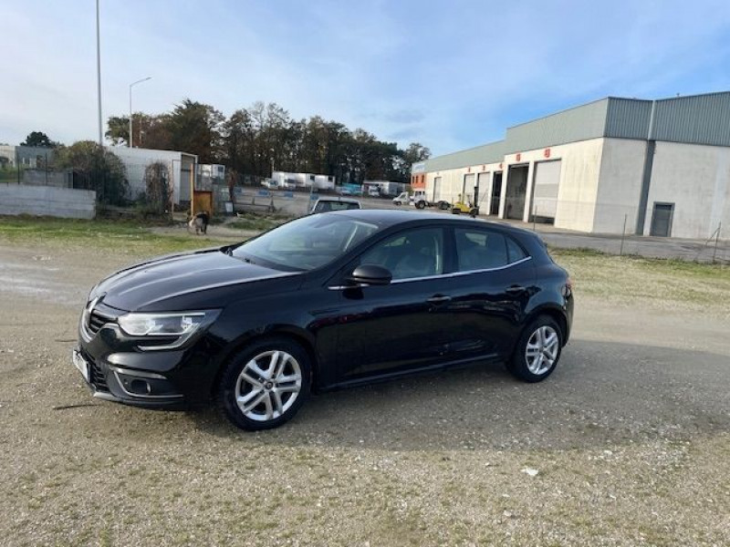 Photo 2 de l'offre de RENAULT MEGANE IV 1.5 BLUE DCI 115CV BVA BUSINESS à 12800€ chez Prost automobiles discount