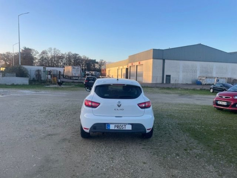 Photo 4 de l'offre de RENAULT CLIO IV 0.9 TCE 90CV ENERGY TREND à 10800€ chez Prost automobiles discount