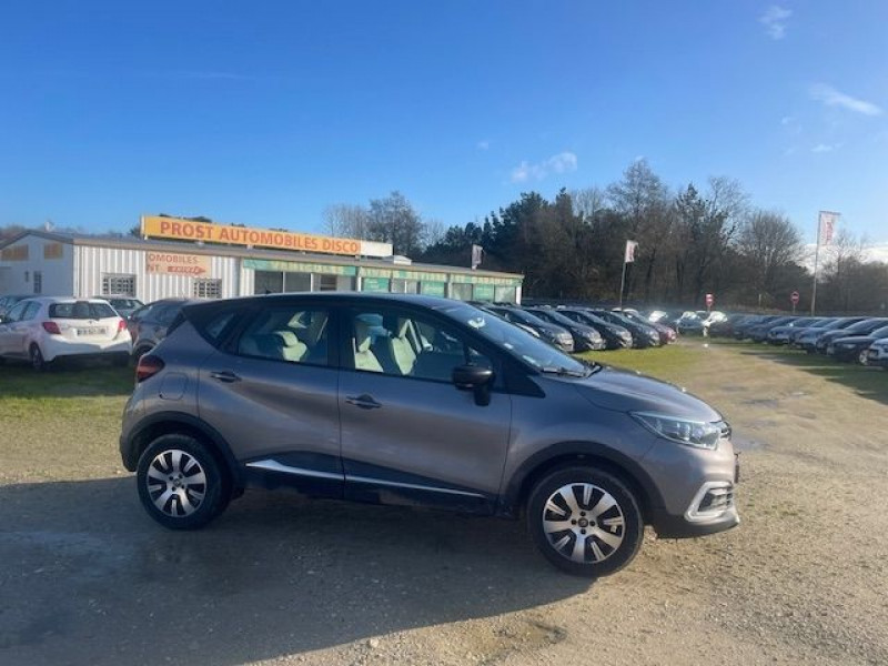 Photo 2 de l'offre de RENAULT CAPTUR 1.2 TCE 120CV BVA ENERGY ZEN à 14980€ chez Prost automobiles discount