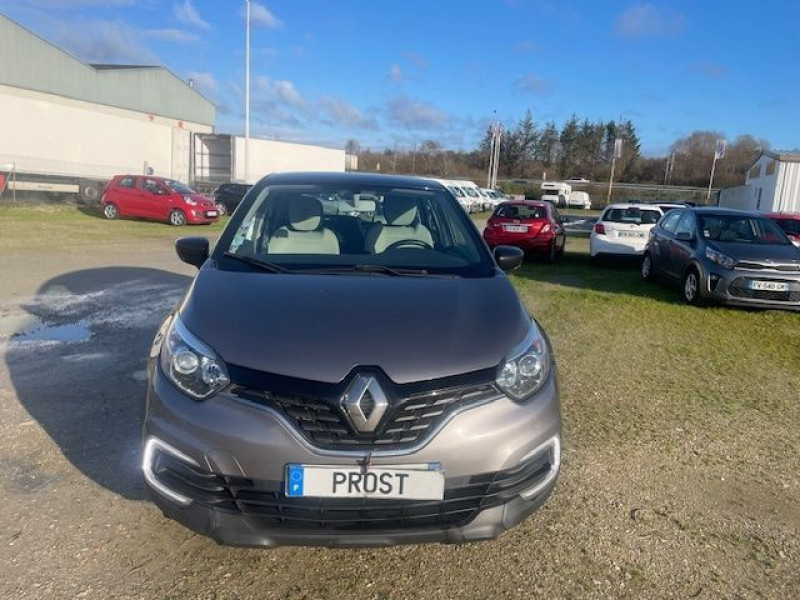 Photo 3 de l'offre de RENAULT CAPTUR 1.2 TCE 120CV BVA ENERGY ZEN à 14980€ chez Prost automobiles discount