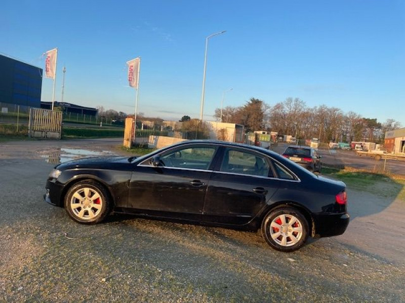 Photo 2 de l'offre de AUDI A4 2.0 TDI 143CV AMBIENTE à 8980€ chez Prost automobiles discount