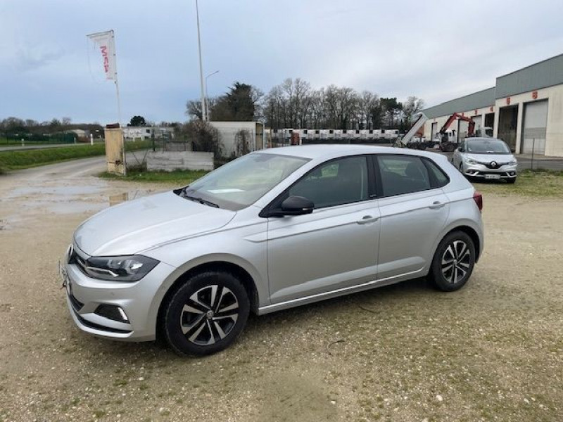 Photo 2 de l'offre de VOLKSWAGEN POLO 1.0 TSI 95CV IQ DRIVE à 14980€ chez Prost automobiles discount