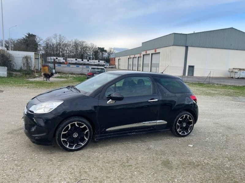 Photo 2 de l'offre de CITROEN DS3 1.4 VTI  95 CV AIRDREAM CHIC à 6980€ chez Prost automobiles discount