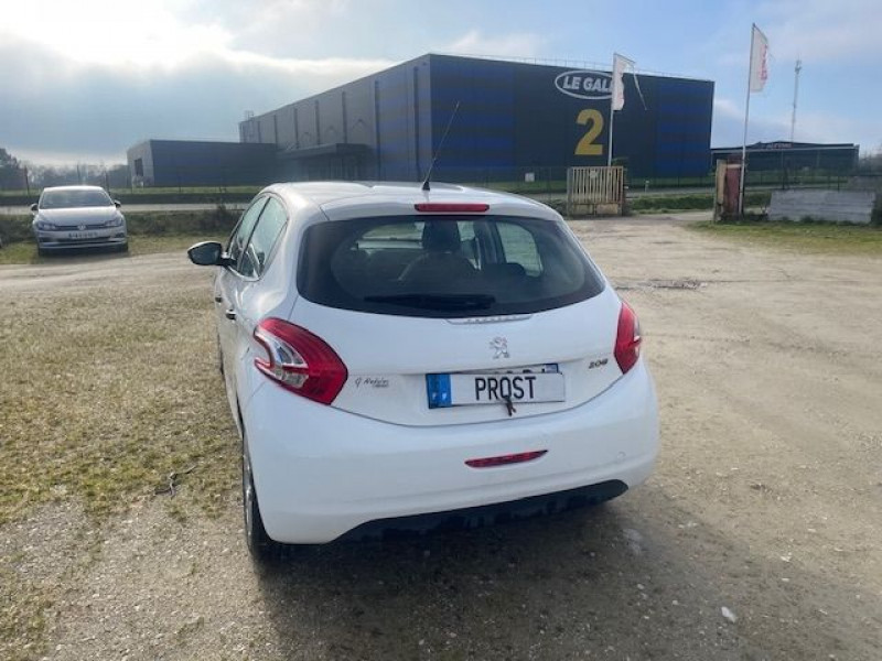 Photo 4 de l'offre de PEUGEOT 208 1.4 HDI FAP ACTIVE à 9500€ chez Prost automobiles discount