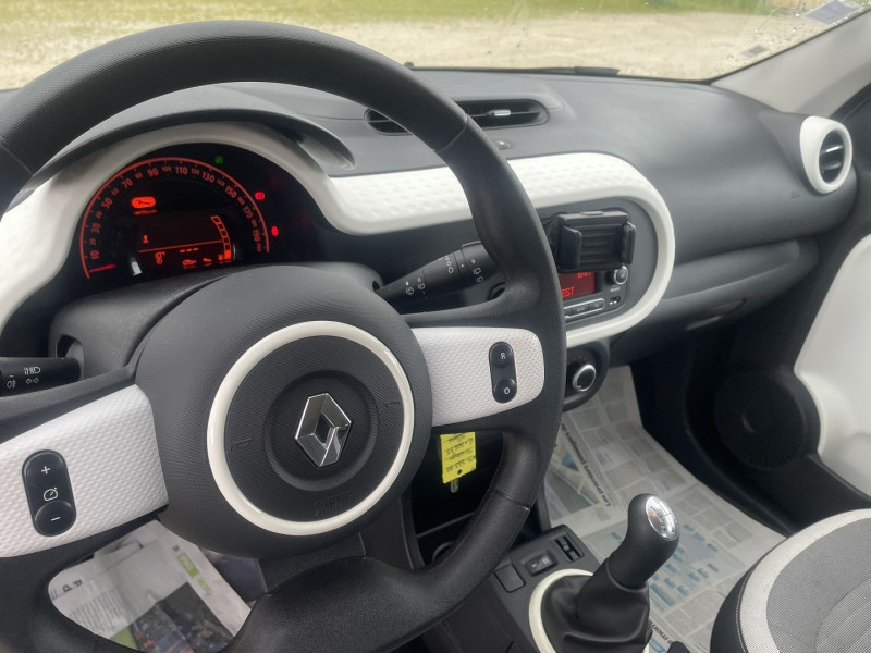 Photo 5 de l'offre de RENAULT TWINGO III 1.0 SCE 75CV INTENS à 9980€ chez Prost automobiles discount
