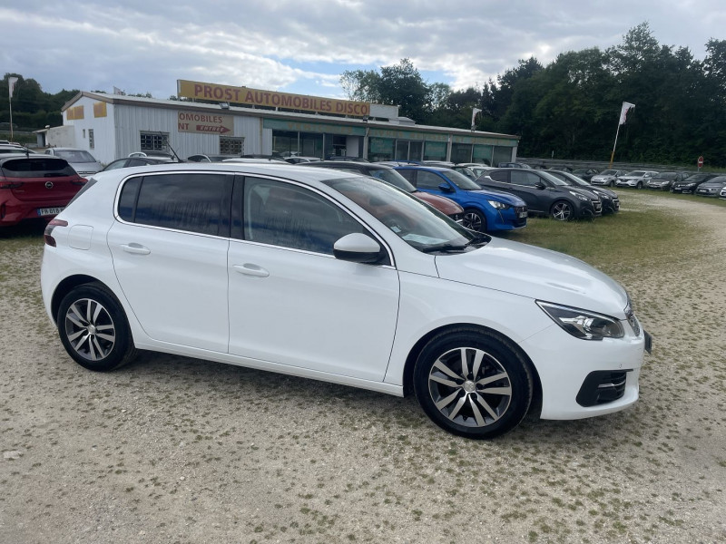 Photo 2 de l'offre de PEUGEOT 308 1.5 BLUEHDI 130CV BV6 ALLURE à 16500€ chez Prost automobiles discount