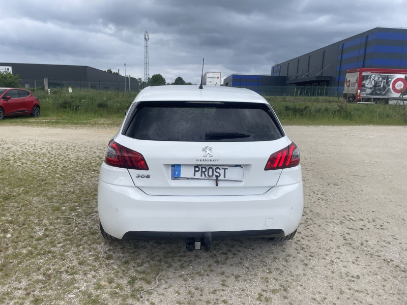 Photo 4 de l'offre de PEUGEOT 308 1.5 BLUEHDI 130CV BV6 ALLURE à 16500€ chez Prost automobiles discount