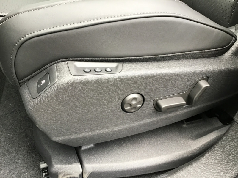 Photo 27 de l'offre de DS DS7 CROSSBACK BlueHDi 130 EAT8 Rivoli à 44712€ chez Loz'auto