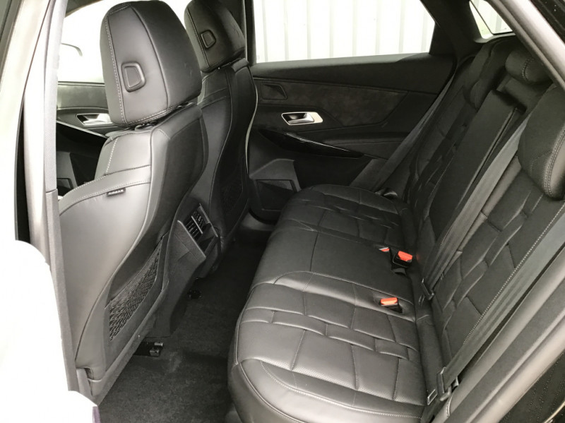 Photo 12 de l'offre de DS DS7 CROSSBACK BlueHDi 130 EAT8 Rivoli à 44712€ chez Loz'auto