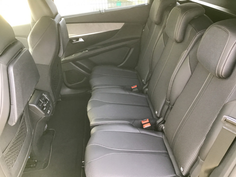 Photo 12 de l'offre de PEUGEOT 5008 BlueHDi 130ch S&S EAT8 GT à 42072€ chez Loz'auto