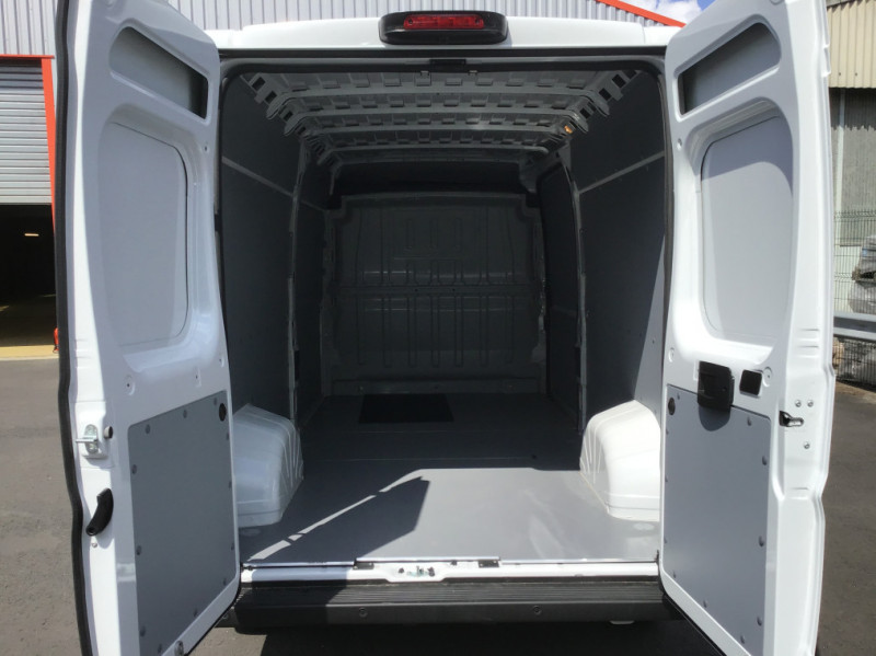 Photo 10 de l'offre de OPEL MOVANO FOURGON FGN 3.5T HEAVY L3H2 165 CH PACK CLIM à 36768€ chez Loz'auto