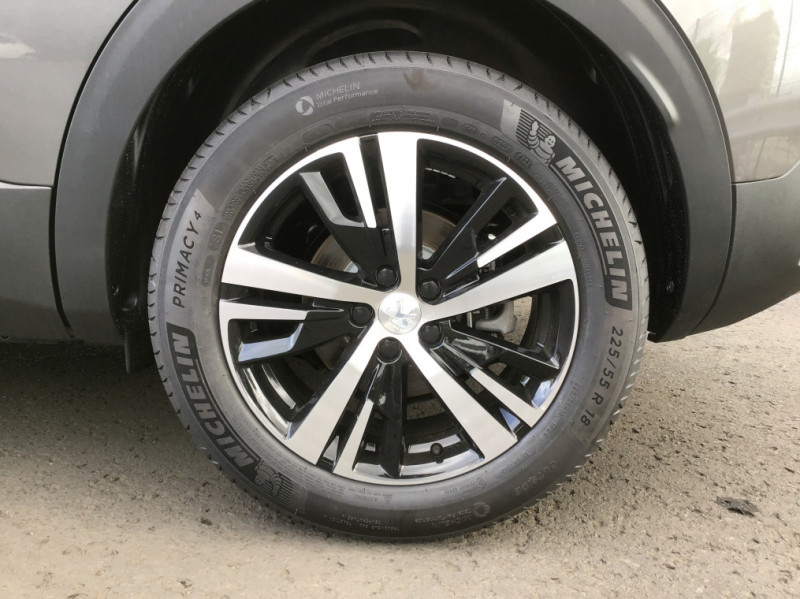Photo 9 de l'offre de PEUGEOT 3008 Puretech 130ch S&S EAT8 GT à 35592€ chez Loz'auto