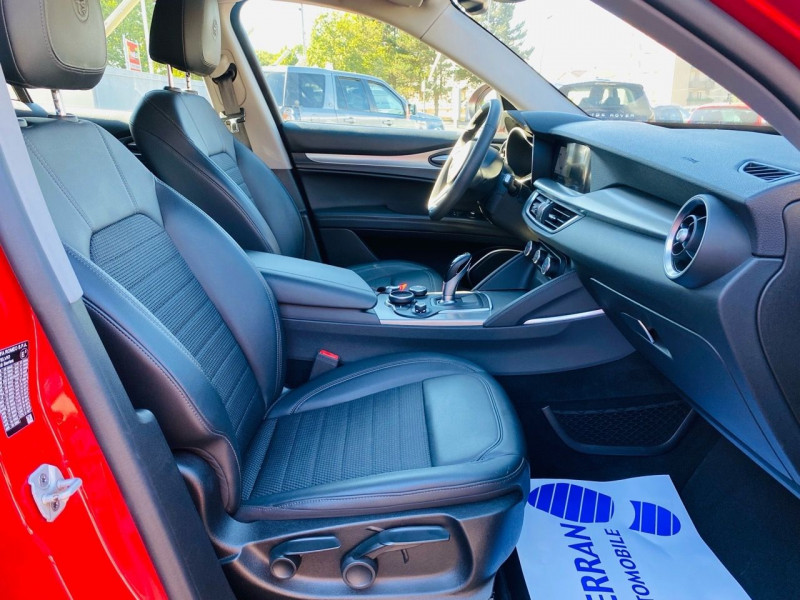 Photo 24 de l'offre de ALFA ROMEO STELVIO 2.0T 200CH SUPER Q4 AT8 à 27990€ chez Cerran Automobile