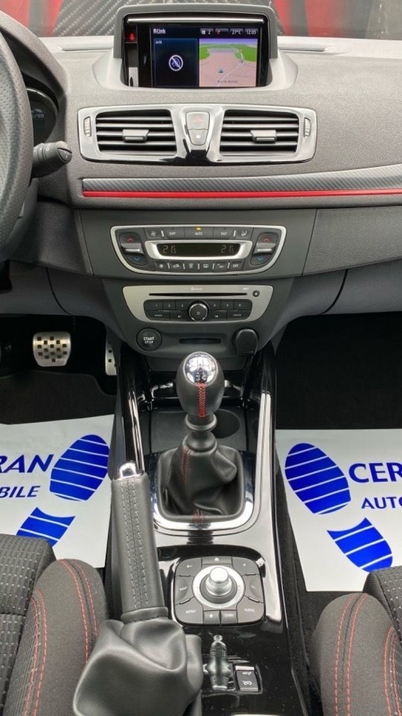 Photo 12 de l'offre de RENAULT MEGANE III COUPE 2.0T 265CH STOP&START RS à 22990€ chez Cerran Automobile