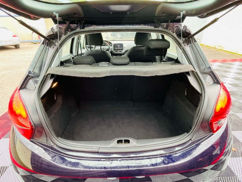 Photo 8 de l'offre de PEUGEOT 208 1.6 BLUEHDI 100CH ACTIVE 5P à 7990€ chez Cerran Automobile