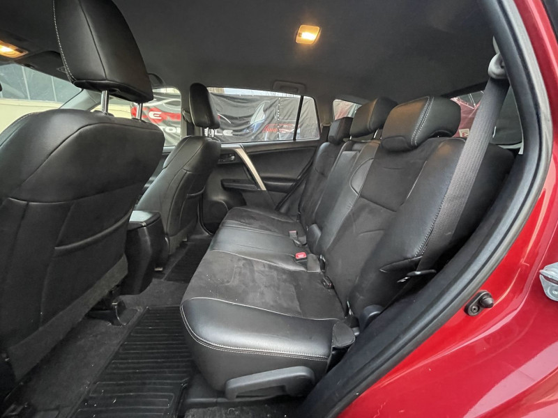 Photo 7 de l'offre de TOYOTA RAV4 150 D-4D LIFE EDITION AWD à 13990€ chez Cerran Automobile