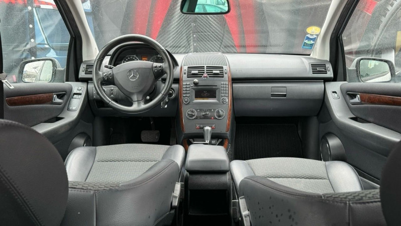 Photo 6 de l'offre de MERCEDES-BENZ CLASSE A 170 BE ELEGANCE CVT à 4490€ chez Cerran Automobile