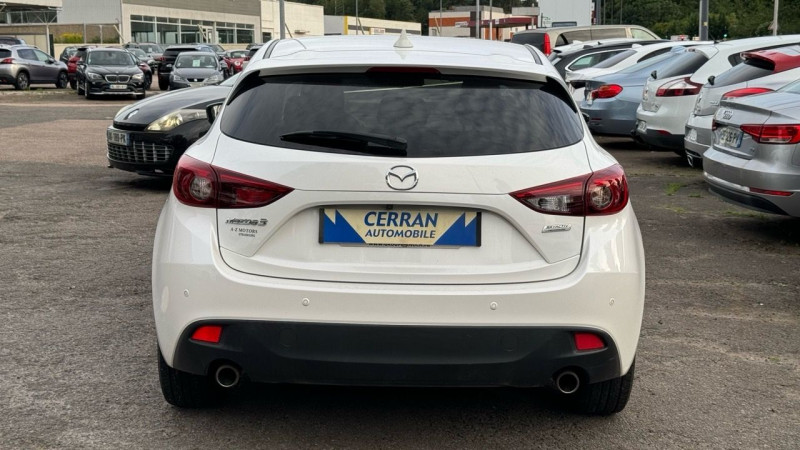 Photo 32 de l'offre de MAZDA MAZDA 3 2.0 SKYACTIV-G 165 DYNAMIQUE 5P à 16990€ chez Cerran Automobile